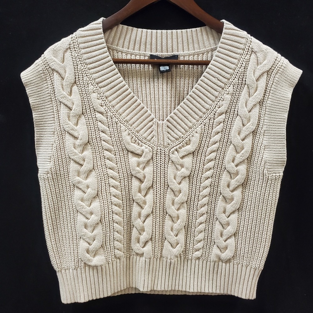 Express Oversized Old Money Tennis Prep Cable Knit Sweater Vest Size S Beige